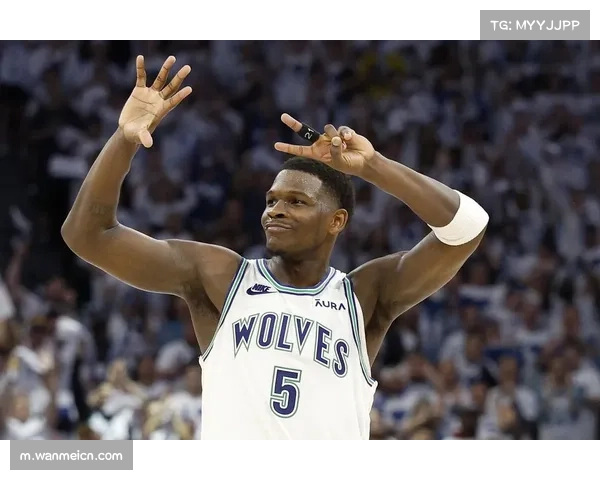 爱德华兹41分领衔森林狼险胜开拓者 杨瀚森首秀难挽败局 爱德华兹41分领衔森林狼险胜开拓者 杨瀚森首秀难挽败局